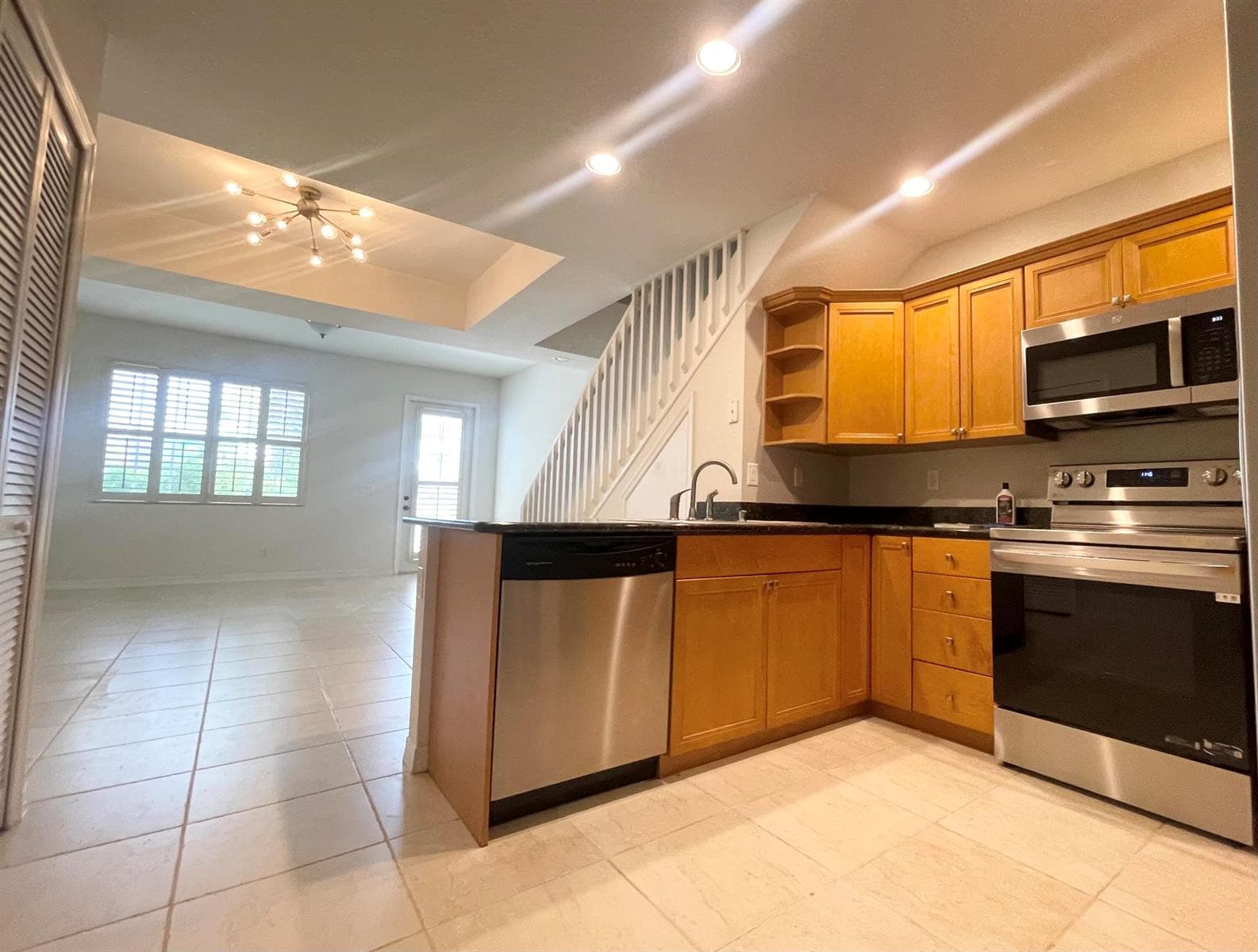 902 S Federal Highway # 6, FL 33460 — zdjęcie 3