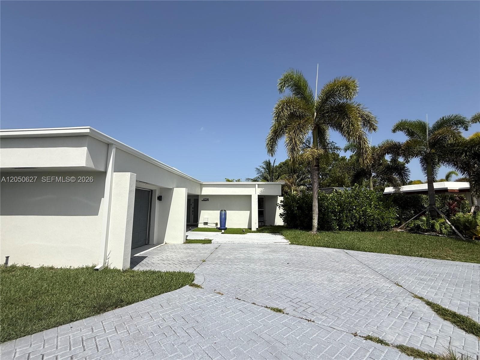 4708 Bayberry Ln, Tamarac, FL 33319 — zdjęcie 2