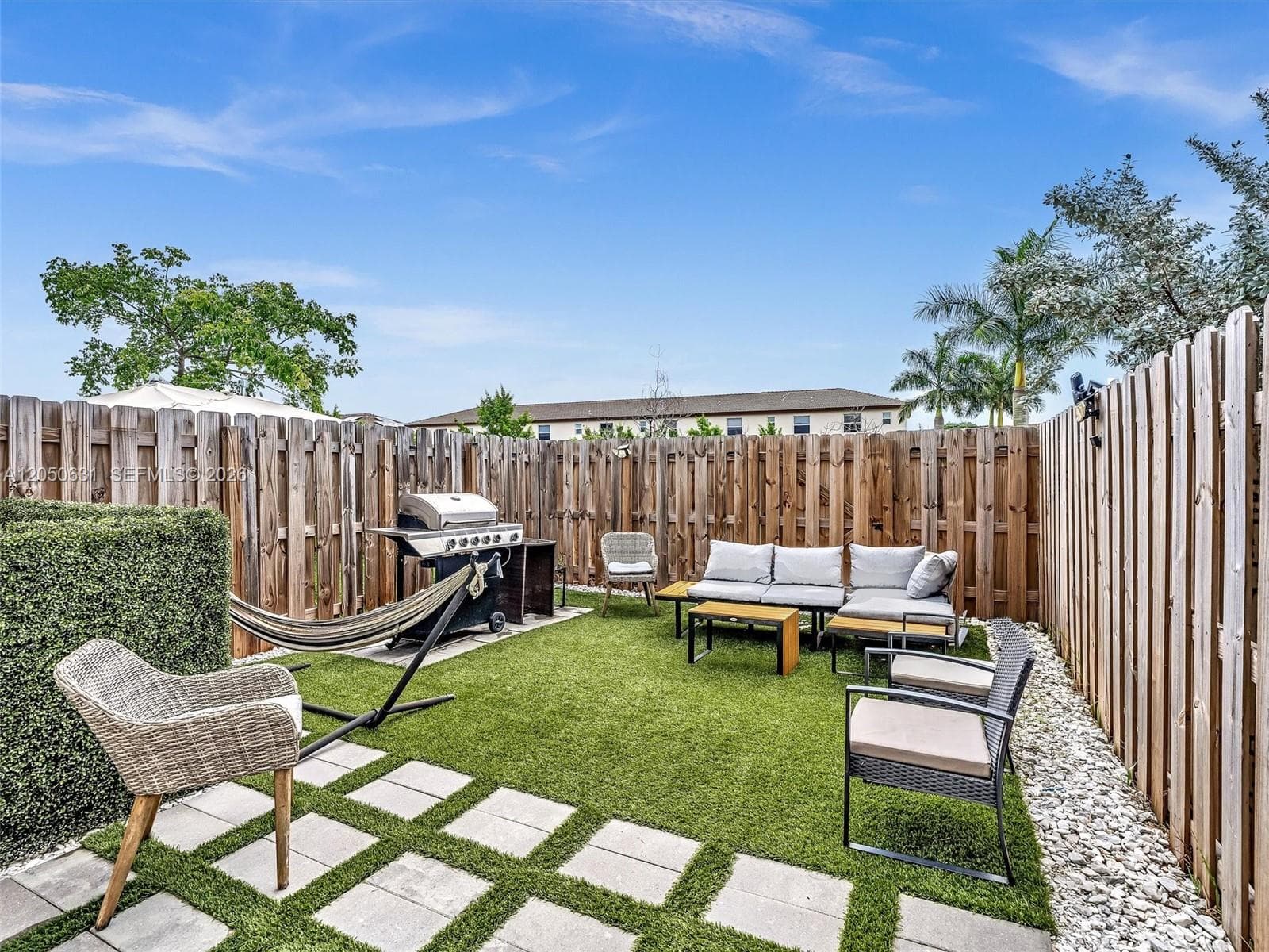 12209 NW 24th Pl, Miami, FL 33167 — zdjęcie 2