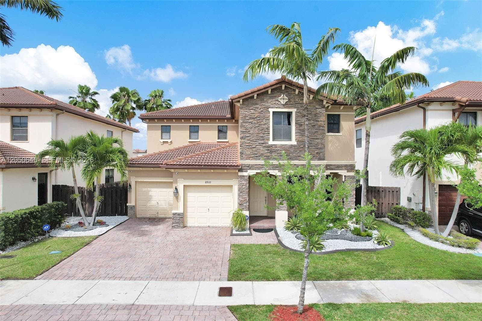 8910 NW 98th Ct, Doral, FL 33178 — zdjęcie 3