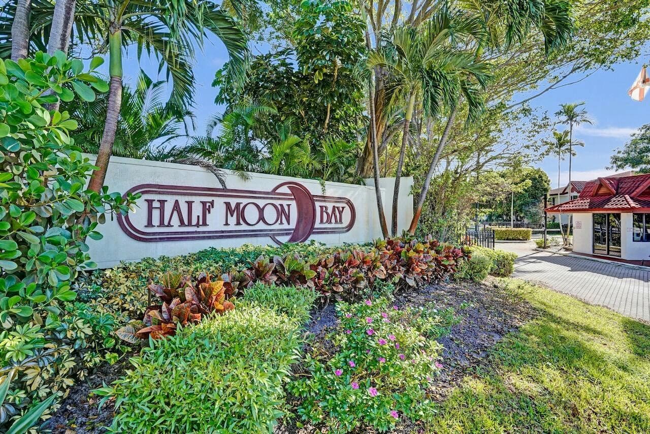 107 Half Moon Circle # H1, Hypoluxo, FL 33462 — zdjęcie 2