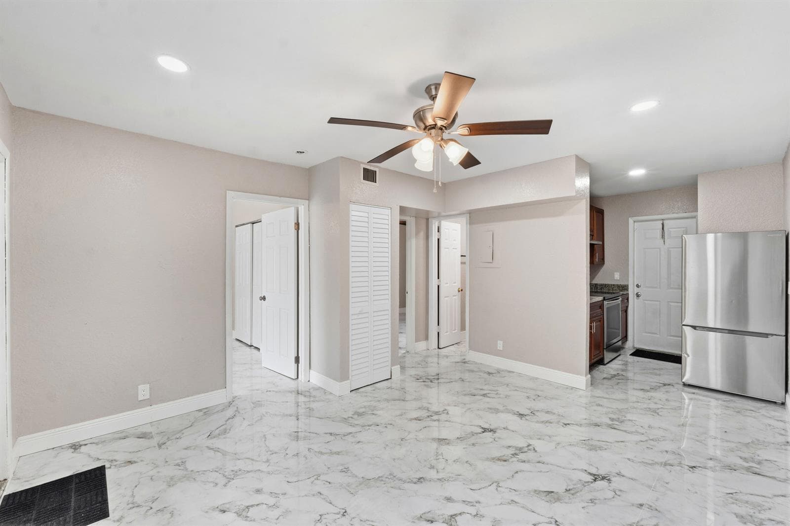 166 SW 3rd Street # A-d, Deerfield Beach, FL 33441 — zdjęcie 5