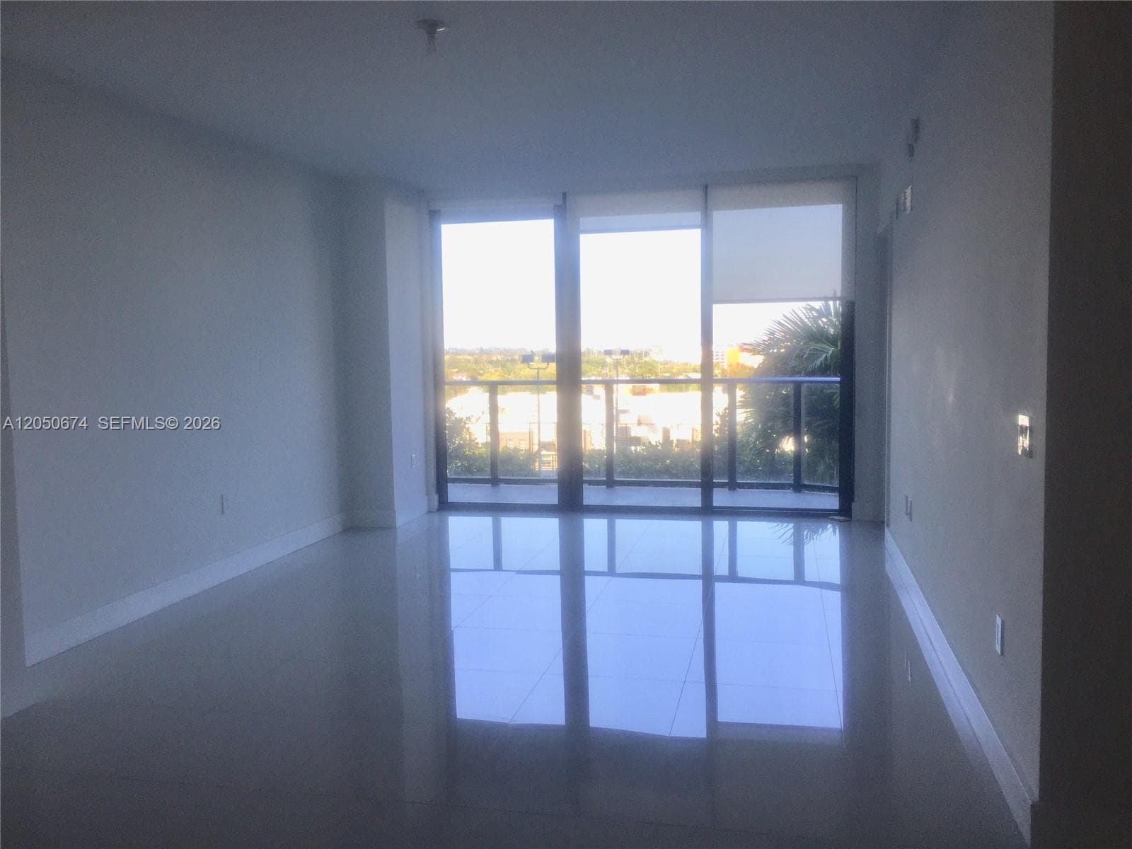121 NE 34th St # 912, Miami, FL 33137 — zdjęcie 2