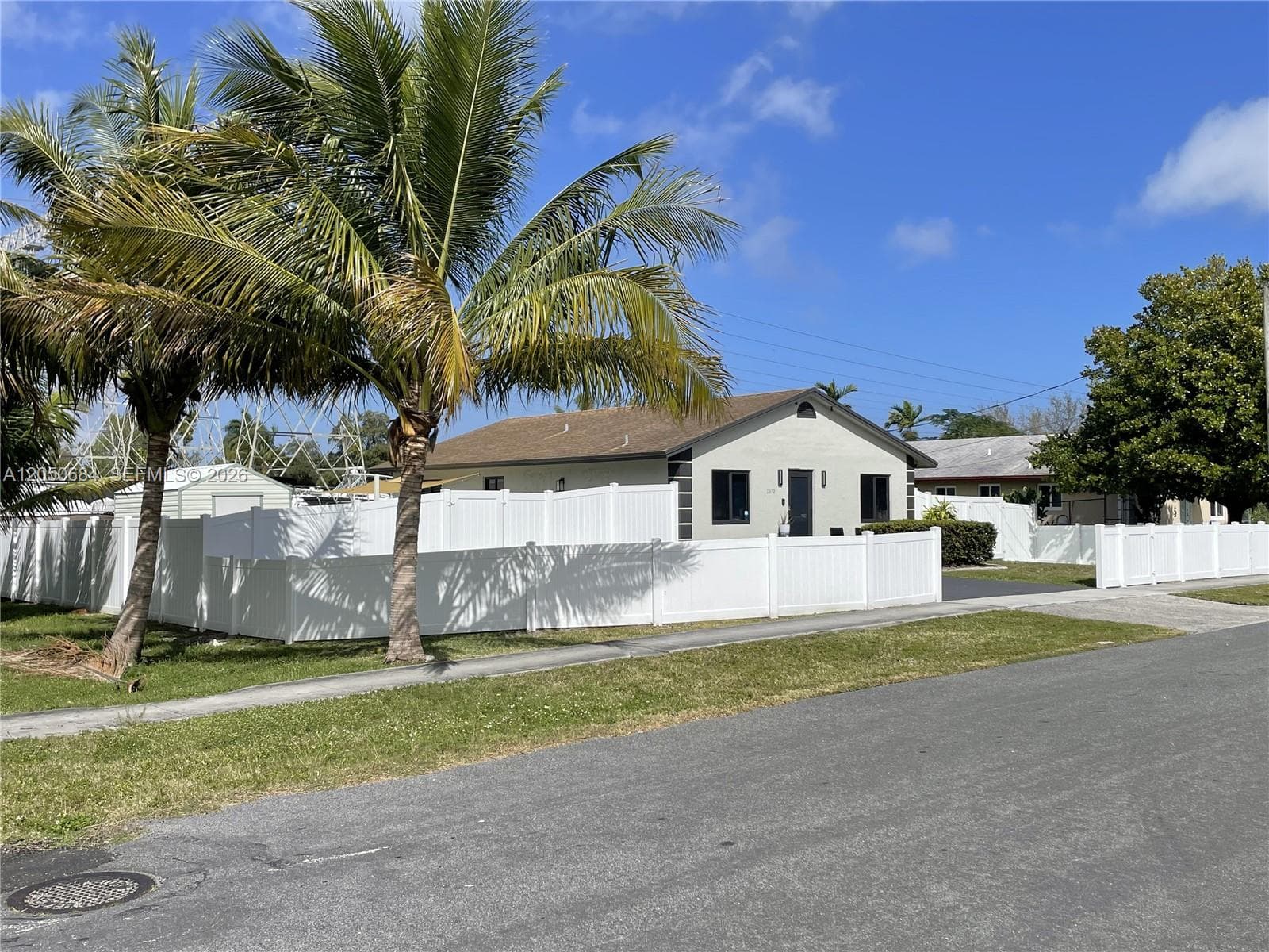 1370 NW 3rd St # ., Dania Beach, FL 33004 — zdjęcie 2