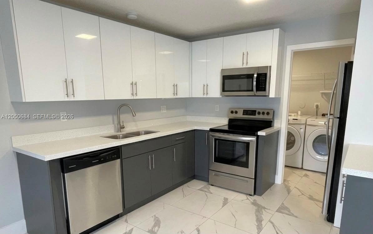 1370 NW 3rd St # ., Dania Beach, FL 33004 — zdjęcie 3