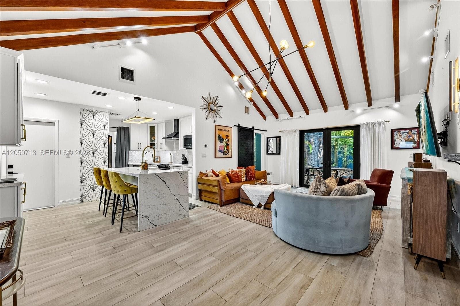8225 NE 8th Ct, Miami, FL 33138 — zdjęcie 3