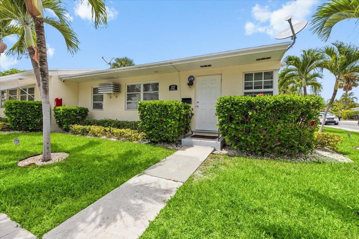 327 S Ocean Breeze # 1, Lake Worth, FL 33460 — zdjęcie 2