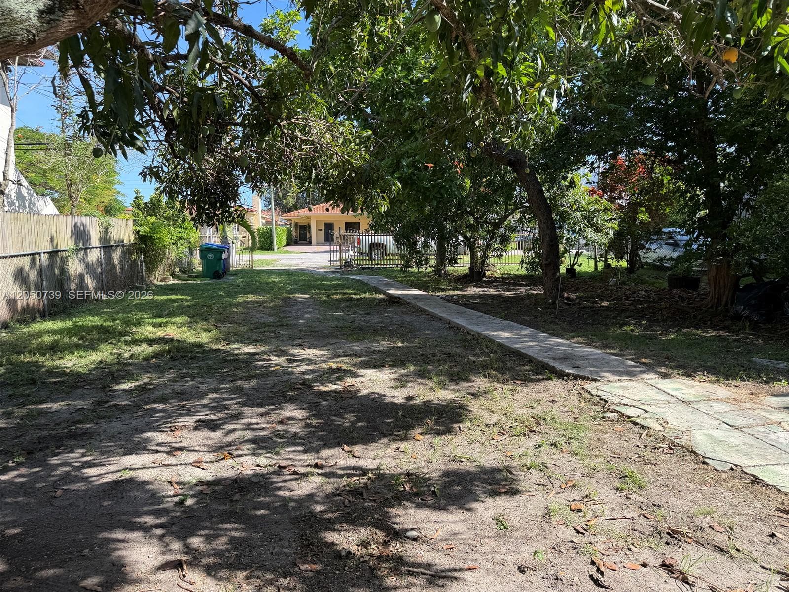 3555 SW 23rd St, Miami, FL 33145 — zdjęcie 2