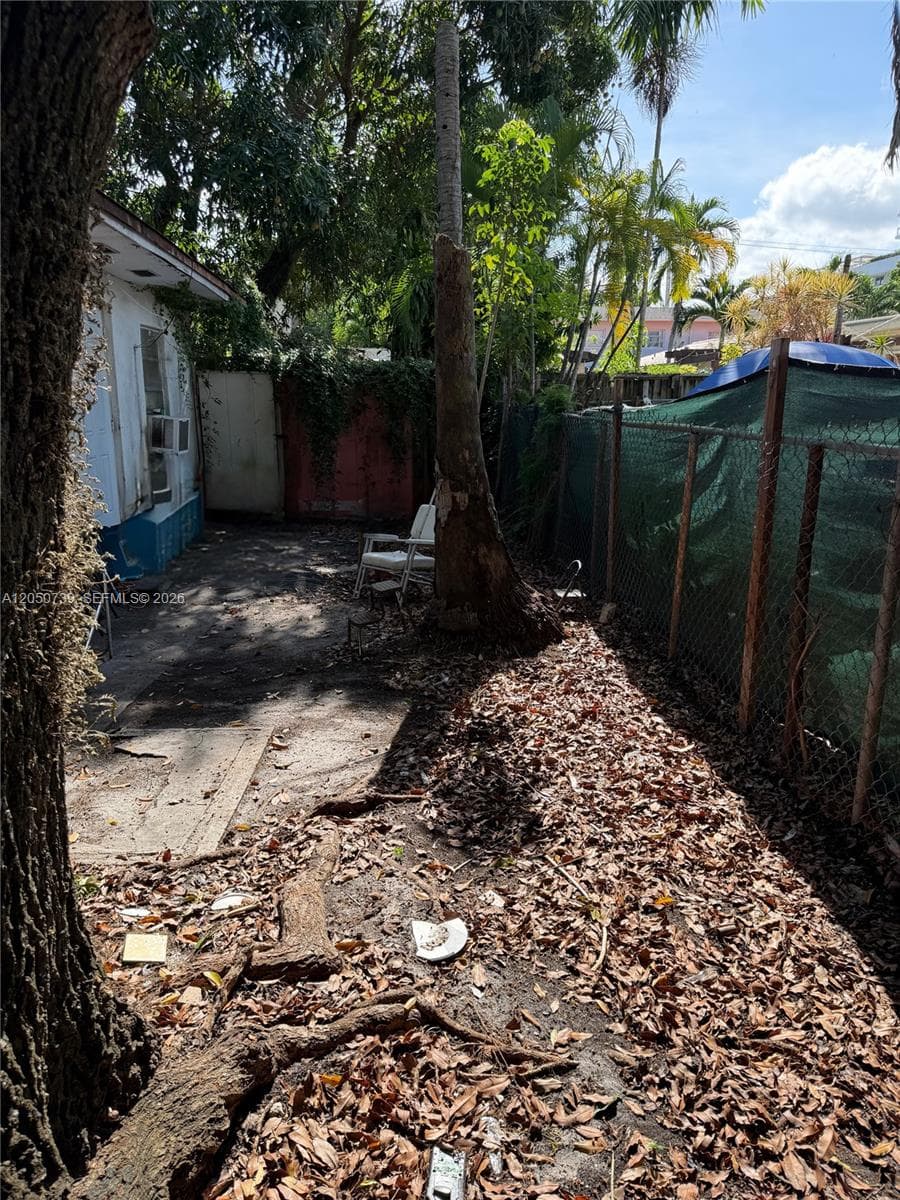 3555 SW 23rd St, Miami, FL 33145 — zdjęcie 4