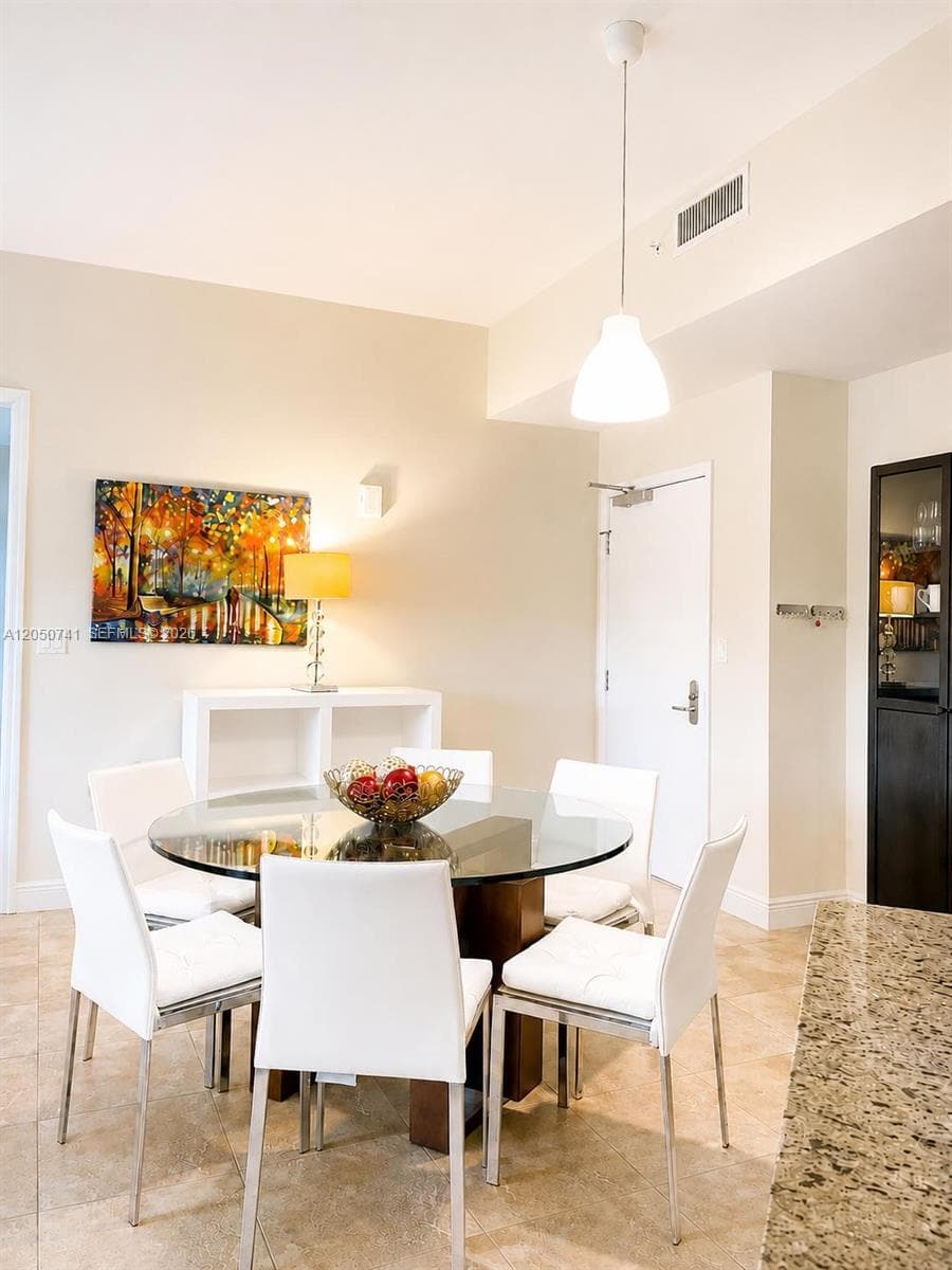 20000 E Country Club Dr # 405, Aventura, FL 33180 — zdjęcie 4