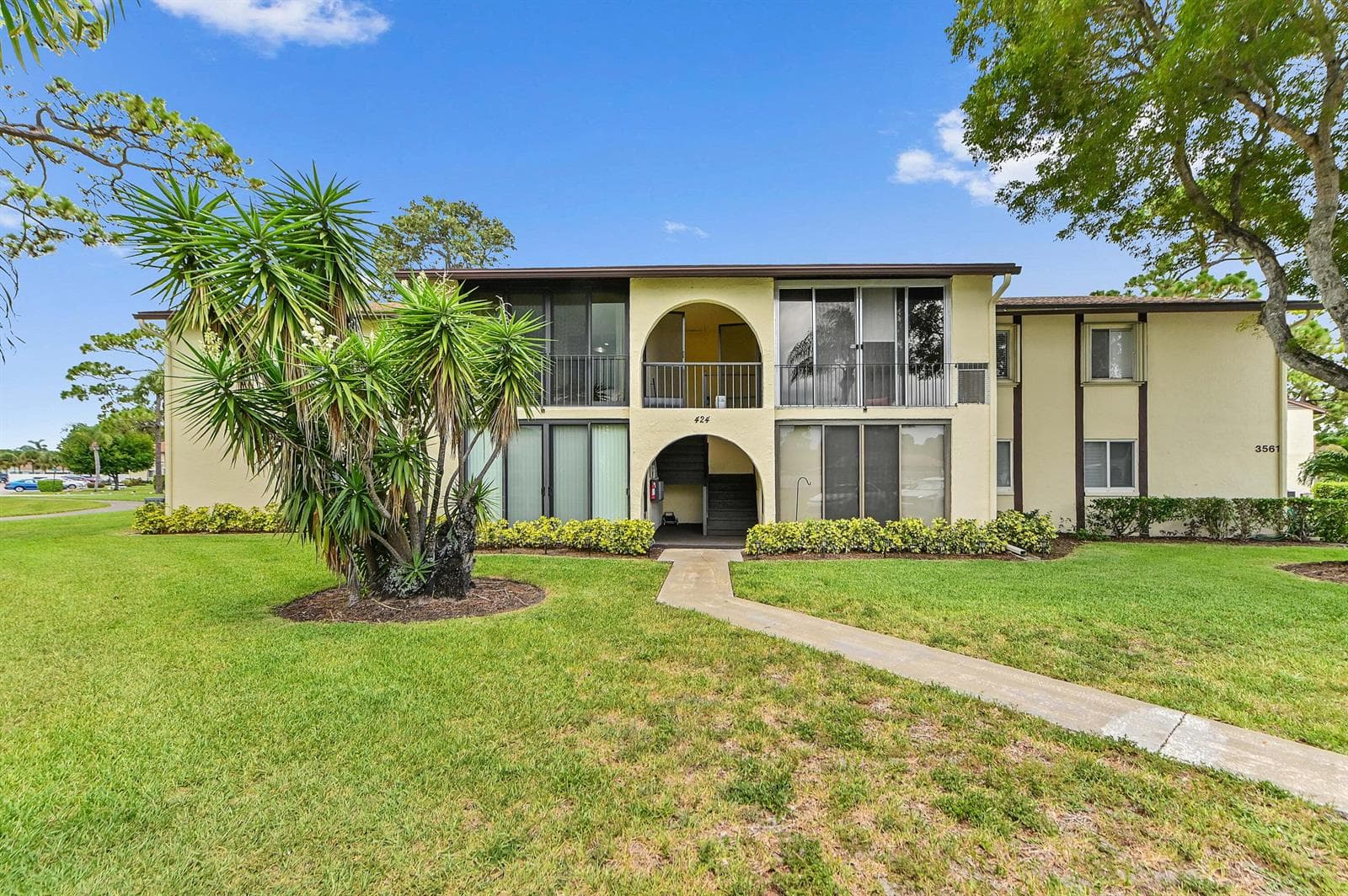 3561 Pine Tree Court # A-2, FL 33463