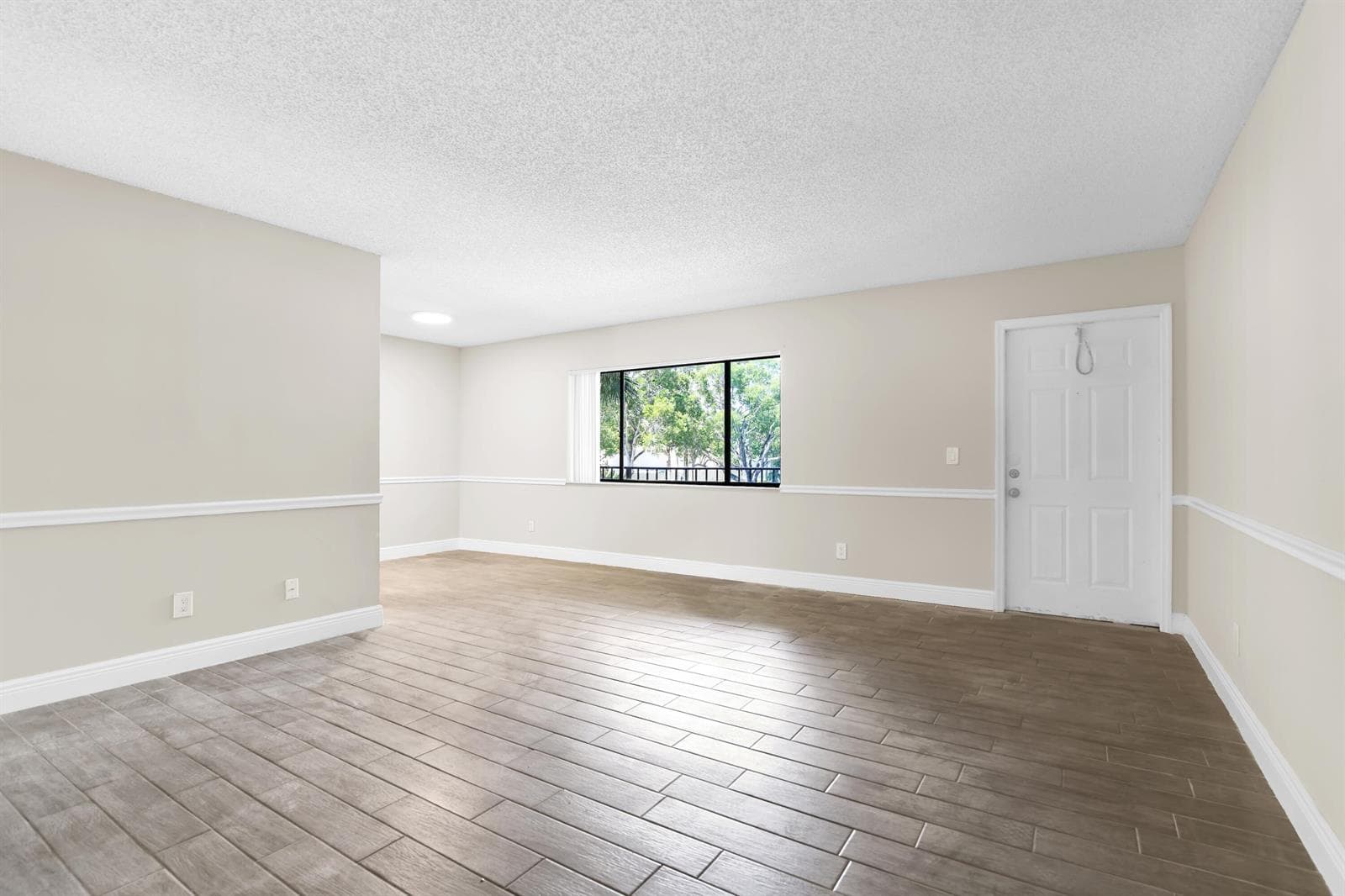 414 Meadows Circle, Boynton Beach, FL 33436