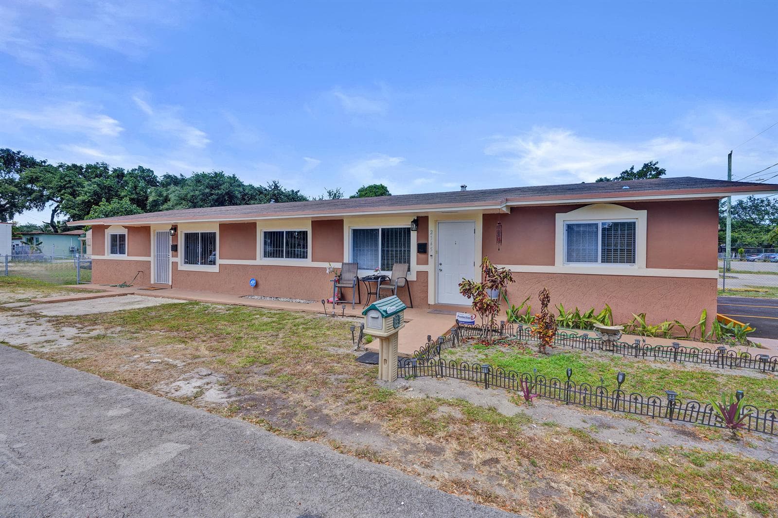 2147 NW 100th Street, Miami, FL 33147 — zdjęcie 3