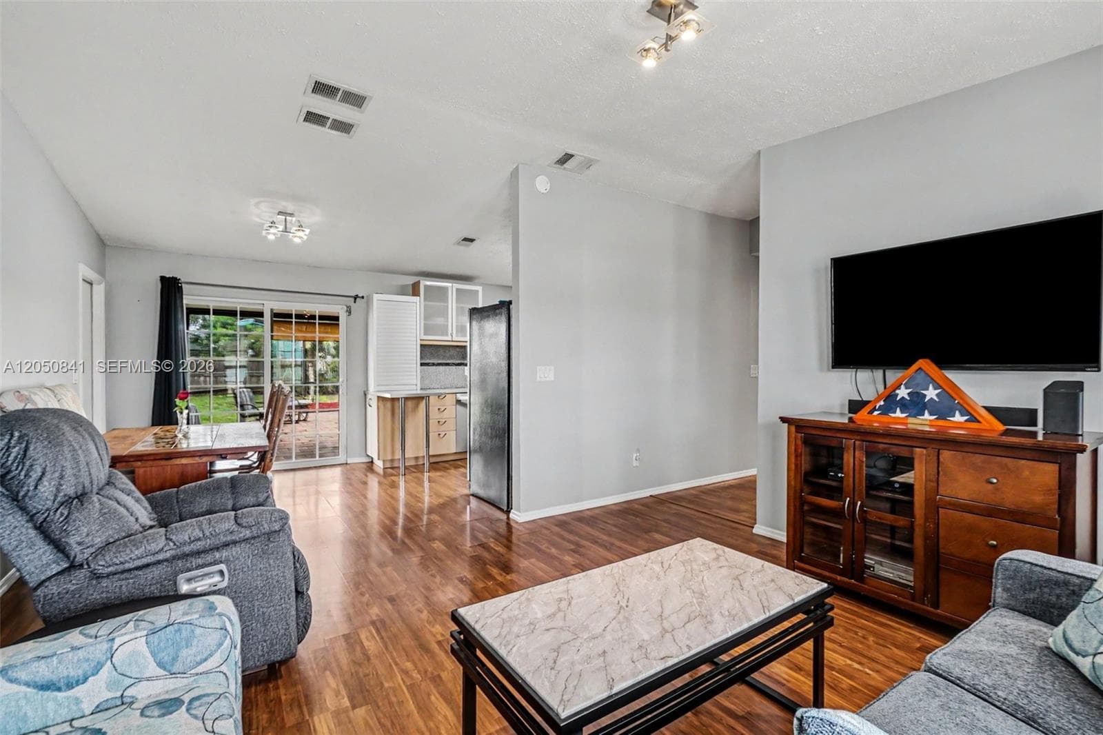 316 SW 19th Ter, Cape Coral, FL 33991 — zdjęcie 5
