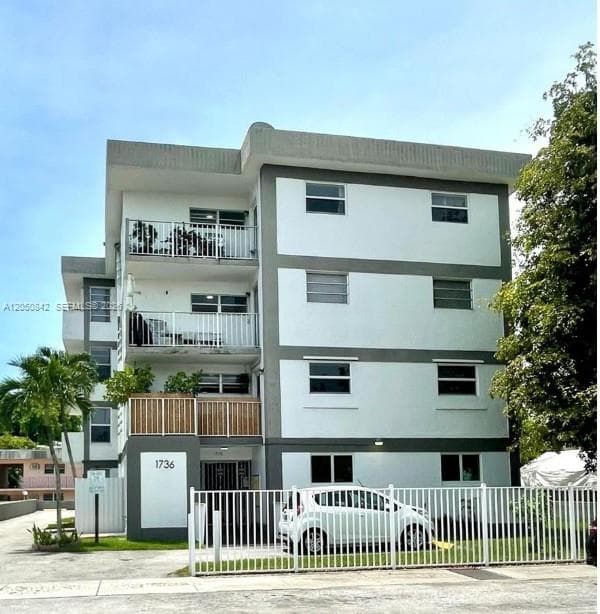 1736 SW 19th St # 404, Miami, FL 33145
