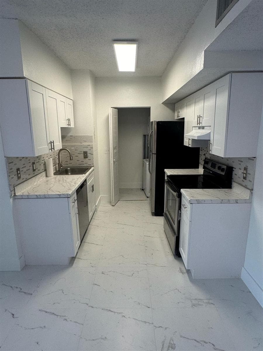 3221 Sabal Palm Manor # 105, Davie, FL 33024 — zdjęcie 3
