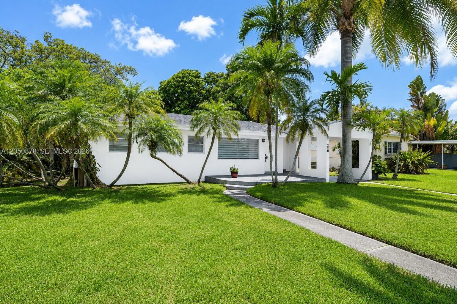 230 NE 2nd Pl, Dania Beach, FL 33004 — zdjęcie 3