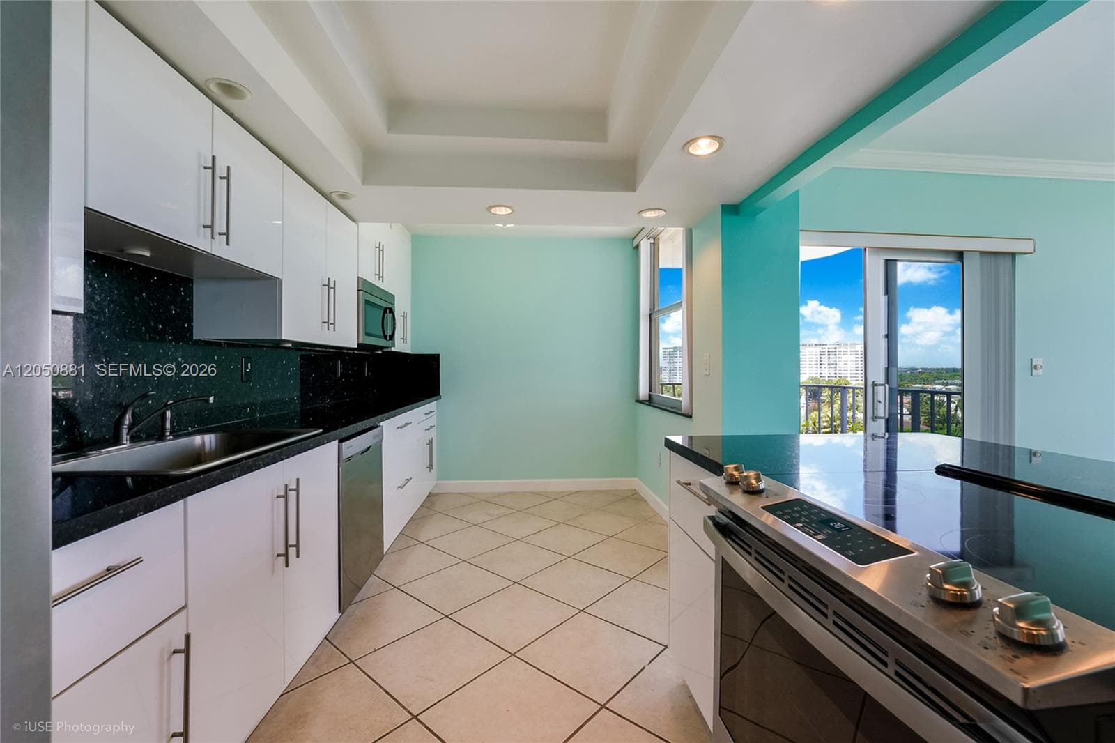 11930 N Bayshore Dr # 909, North Miami, FL 33181 — zdjęcie 3