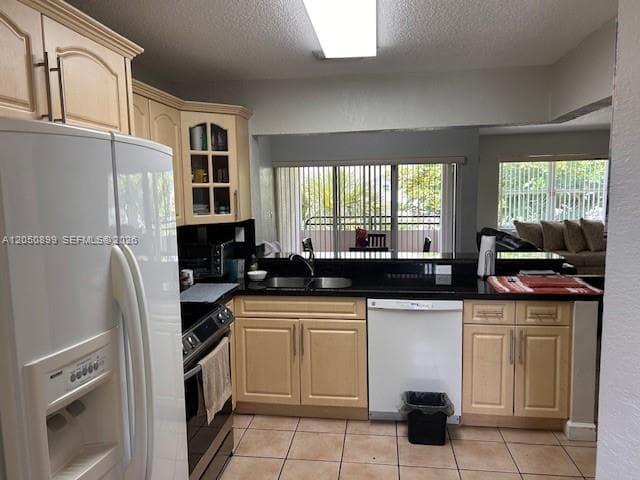 11201 NW 7th St # 204, Sweetwater, FL 33172 — zdjęcie 3