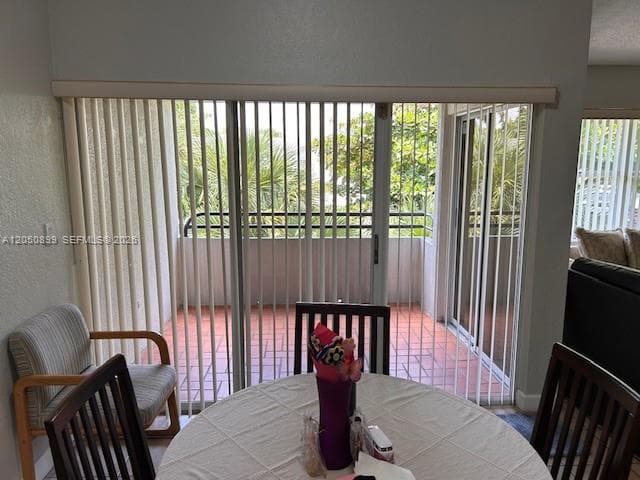11201 NW 7th St # 204, Sweetwater, FL 33172 — zdjęcie 4