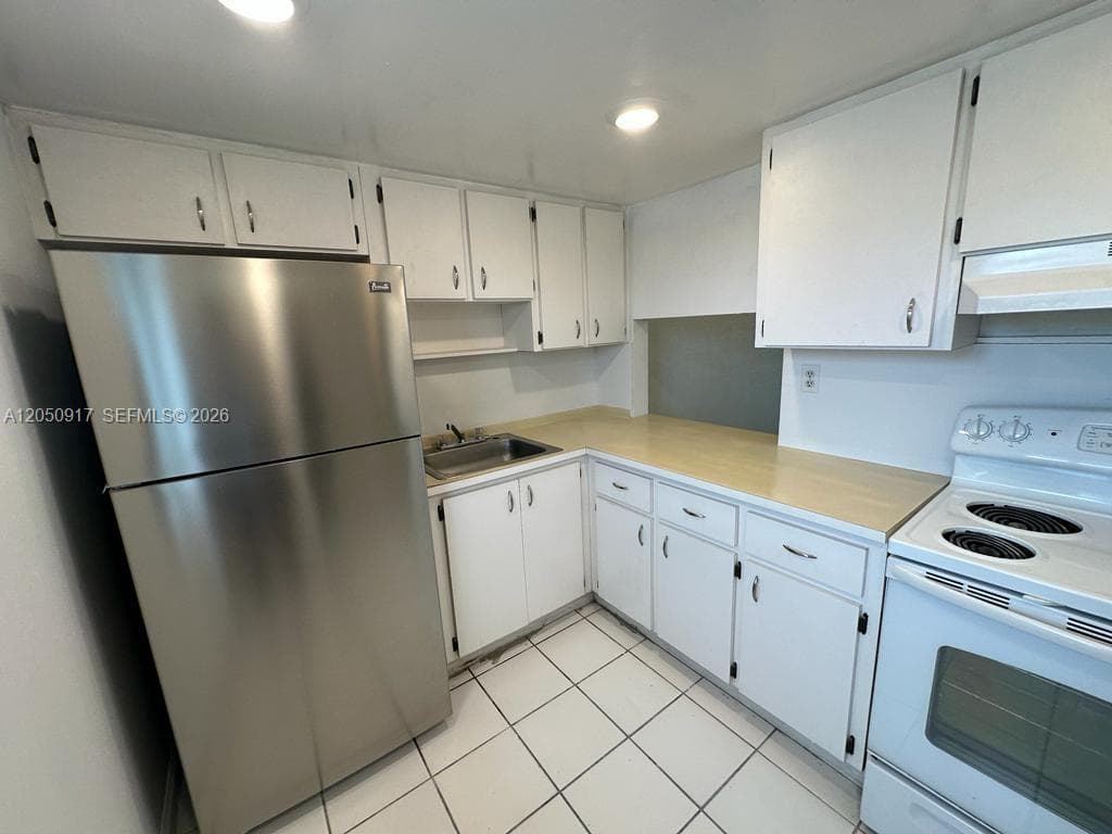 505 NW 177th St # 111, Miami Gardens, FL 33169 — zdjęcie 2