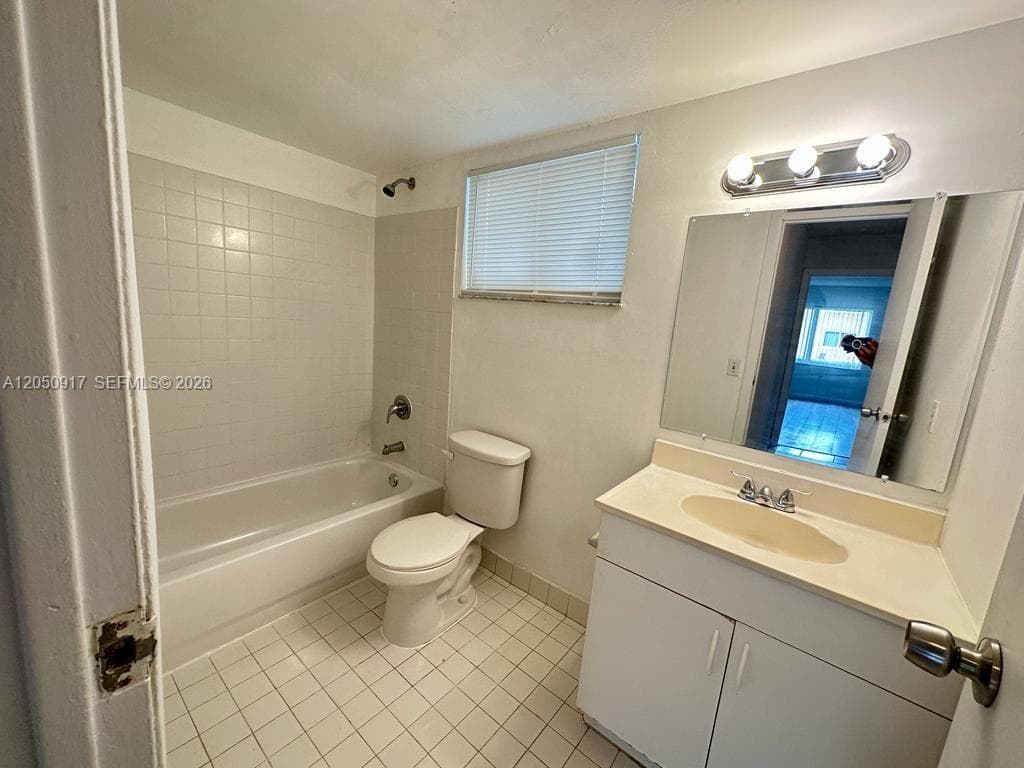 505 NW 177th St # 111, Miami Gardens, FL 33169 — zdjęcie 5