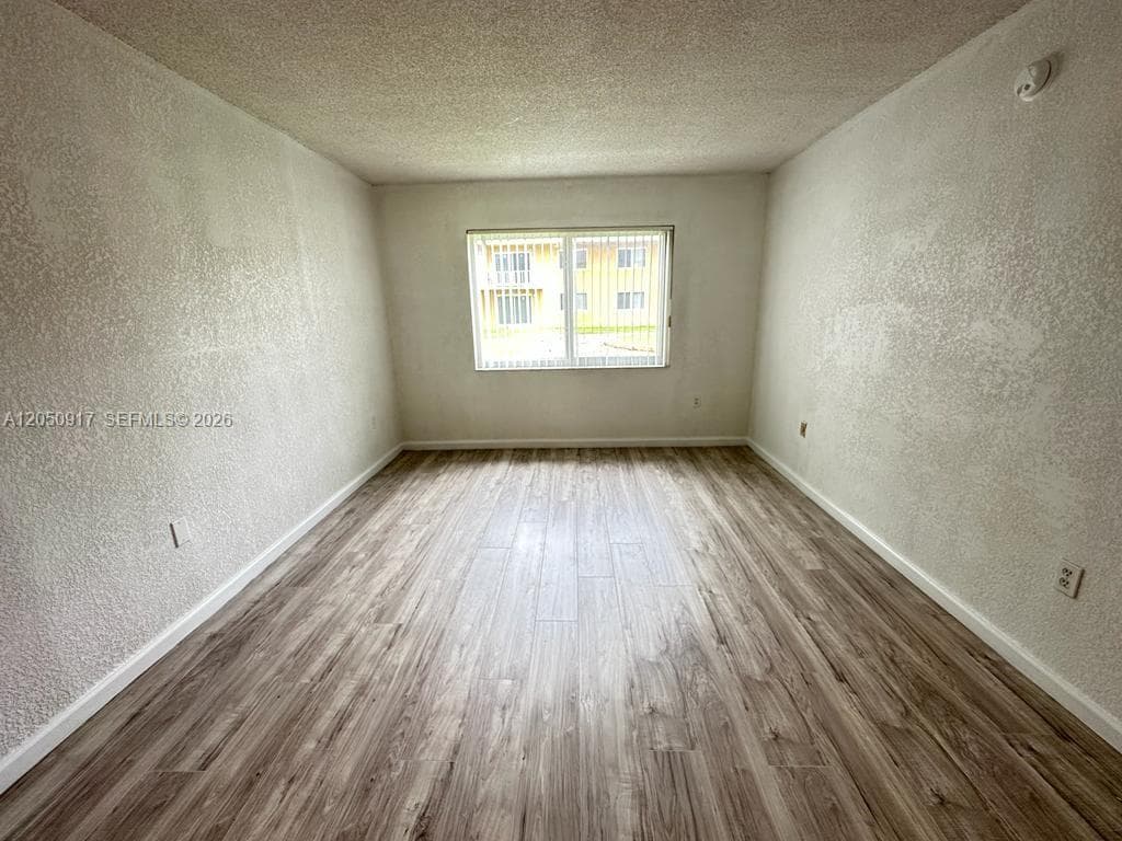 505 NW 177th St # 111, Miami Gardens, FL 33169 — zdjęcie 4