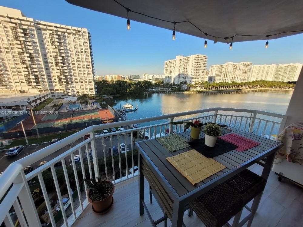 18081 Biscayne Blvd # 602, Aventura, FL 33160 — zdjęcie 3