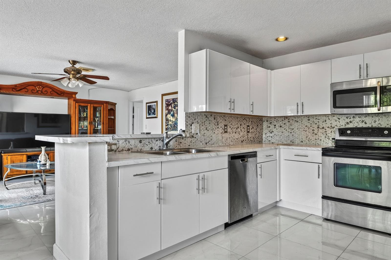10334 SW 164th Place, Miami, FL 33196 — zdjęcie 2