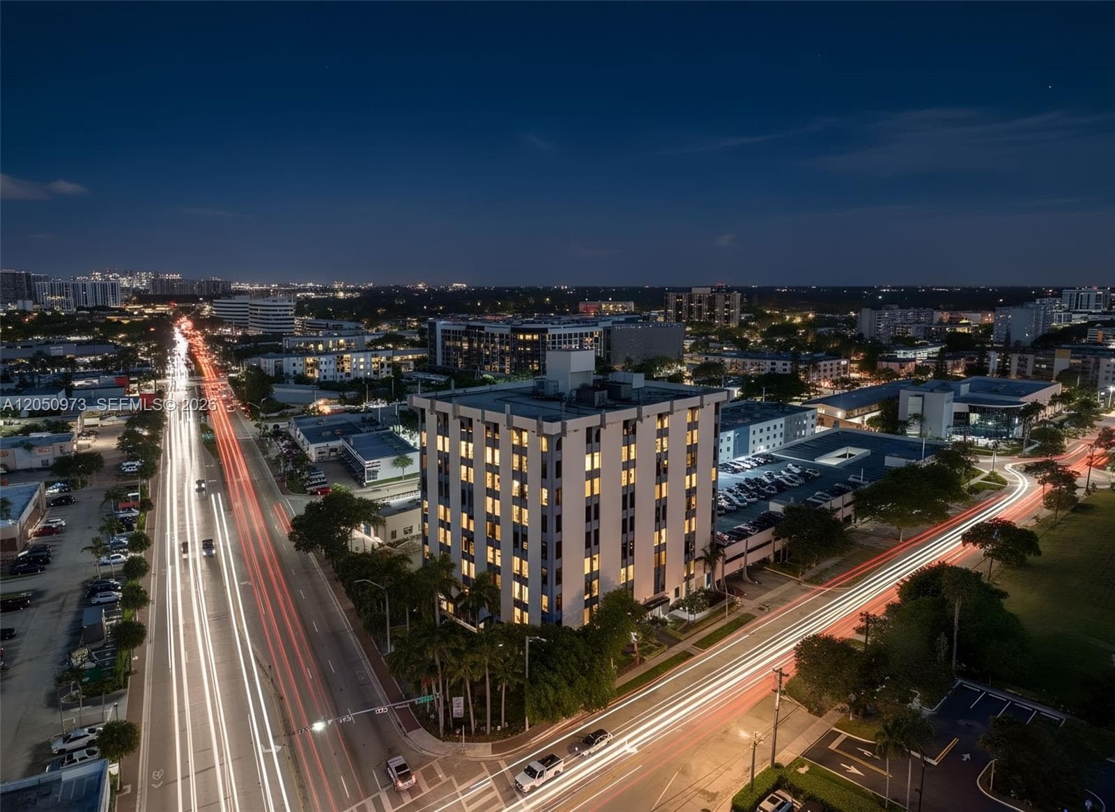 12550 Biscayne Blvd # 702, North Miami, FL 33181 — zdjęcie 2
