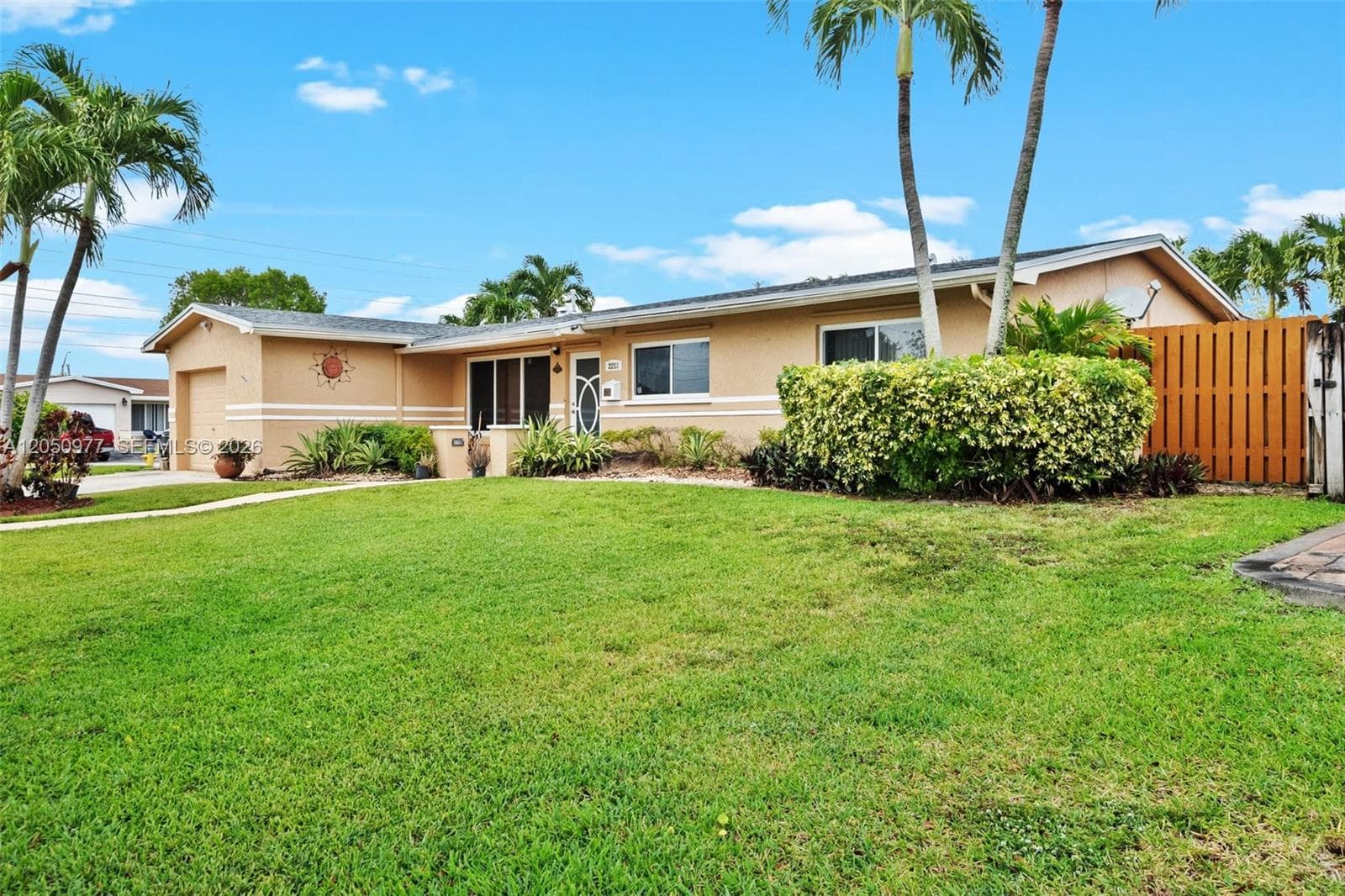2251 NW 87th Ave, Pembroke Pines, FL 33024 — zdjęcie 3