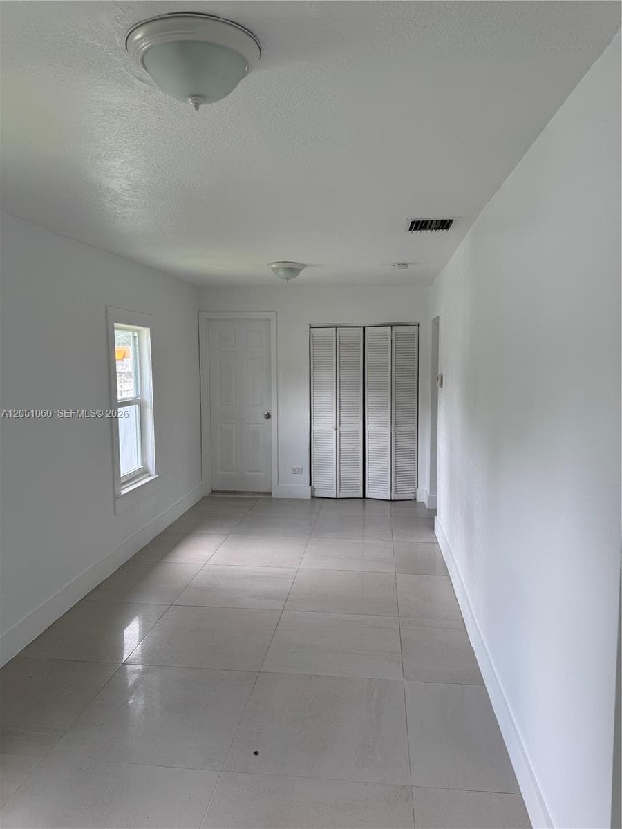 61 NW 53rd St, Miami, FL 33127 — zdjęcie 5