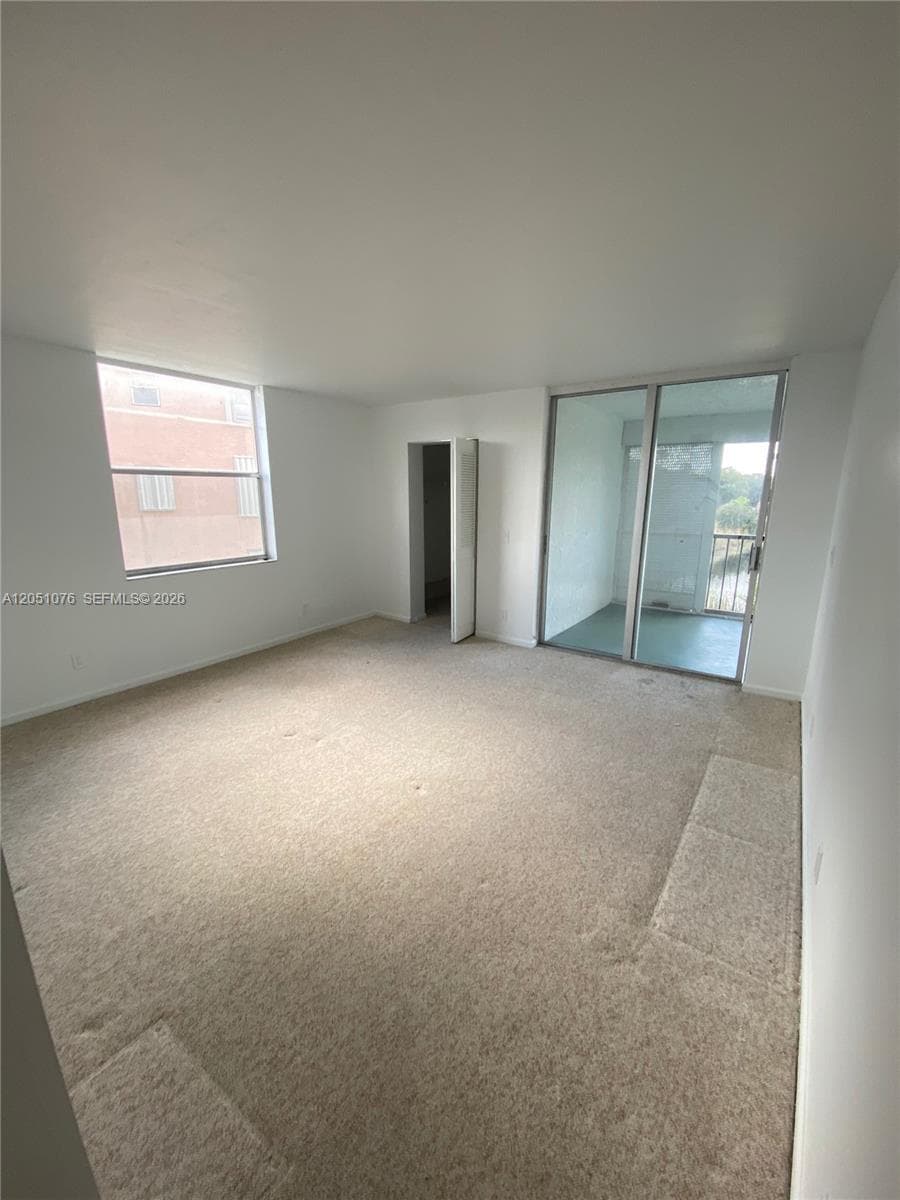 7220 Lake Cir Dr # 301, Margate, FL 33063 — zdjęcie 2