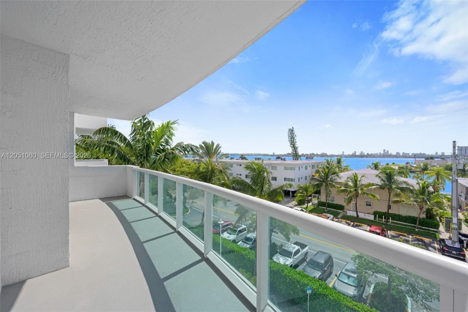 7910 Harbor Island Dr # 402, North Bay Village, FL 33141 — zdjęcie 2