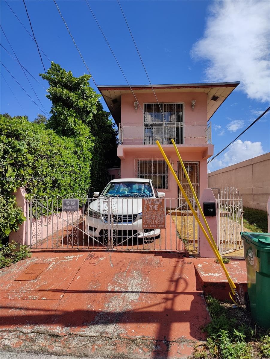 945 NW 19th Ave, Miami, FL 33125 — zdjęcie 2