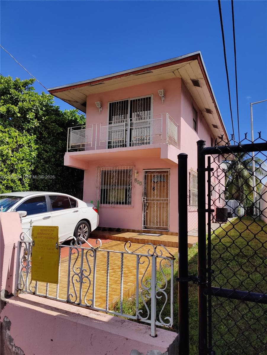 945 NW 19th Ave, Miami, FL 33125 — zdjęcie 3