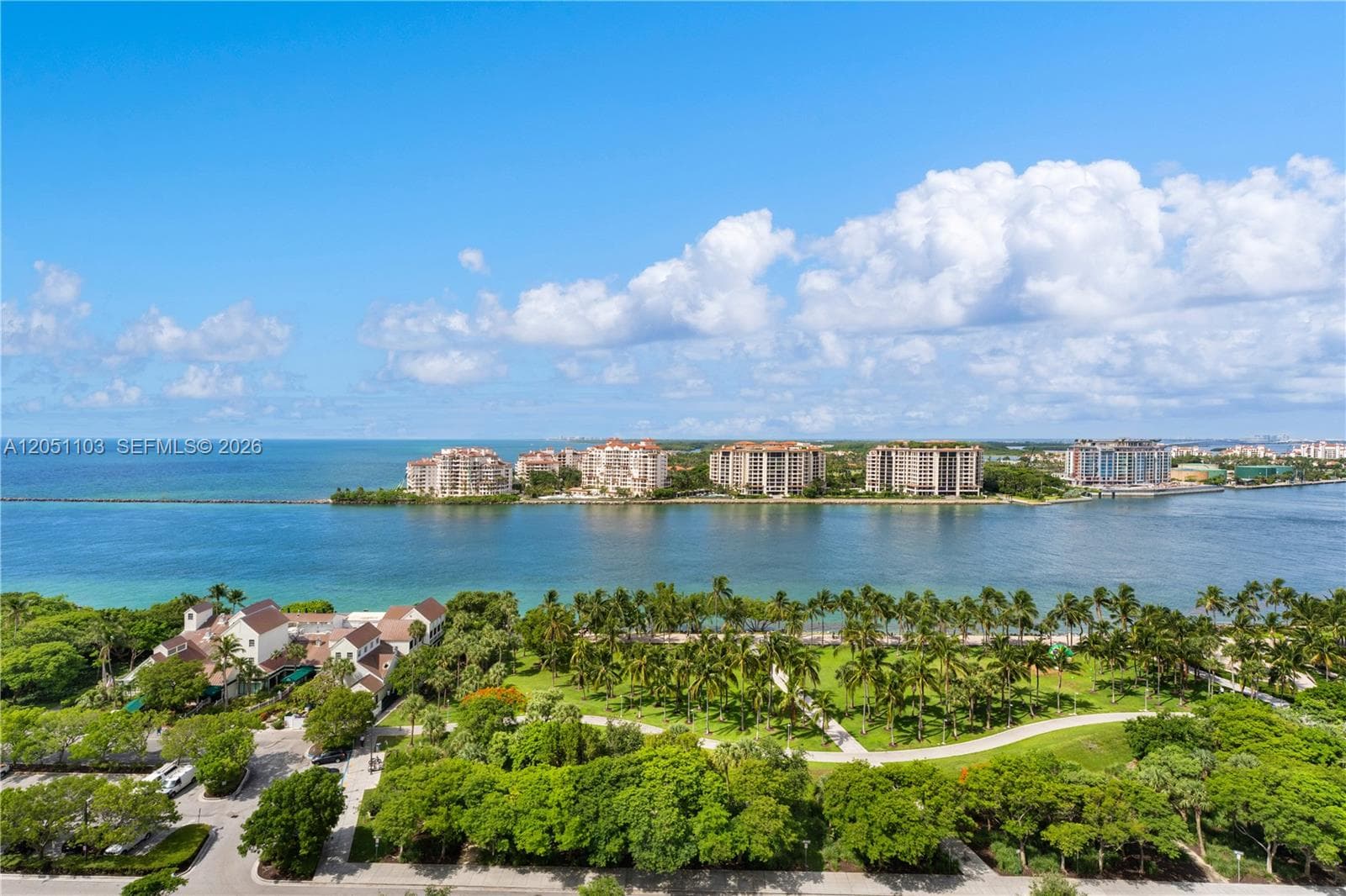 400 S Pointe Dr # 1805, Miami Beach, FL 33139 — zdjęcie 2