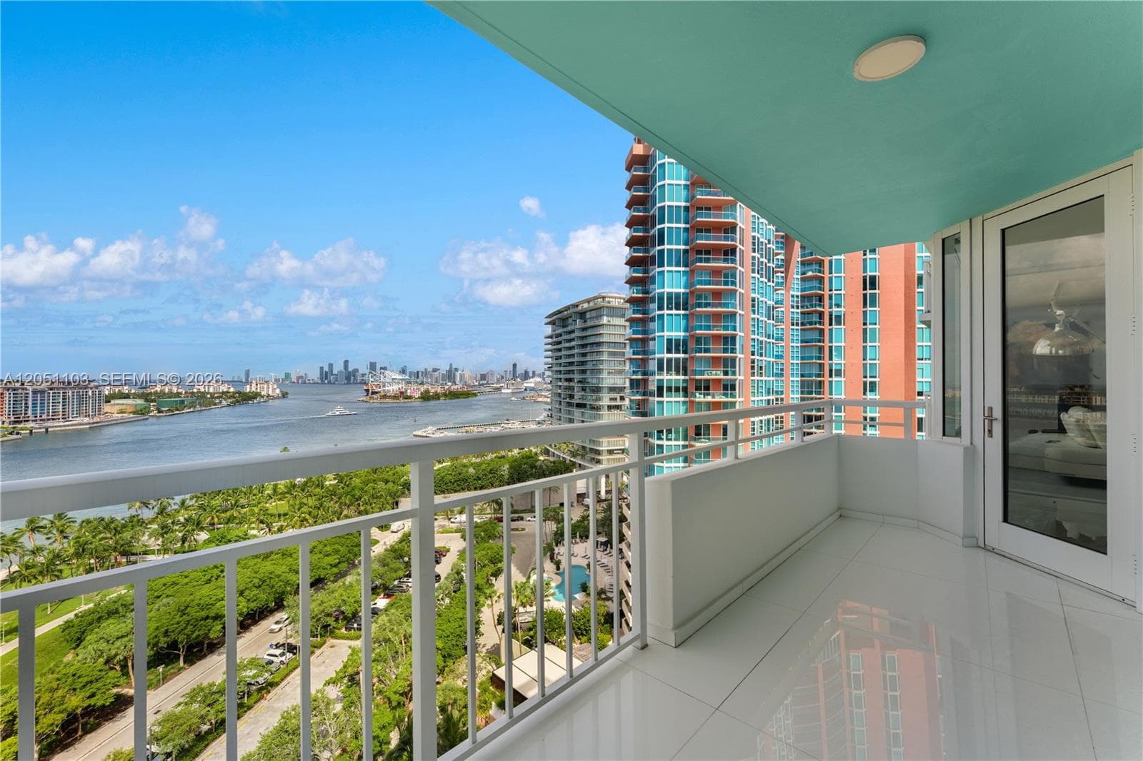 400 S Pointe Dr # 1805, Miami Beach, FL 33139 — zdjęcie 5