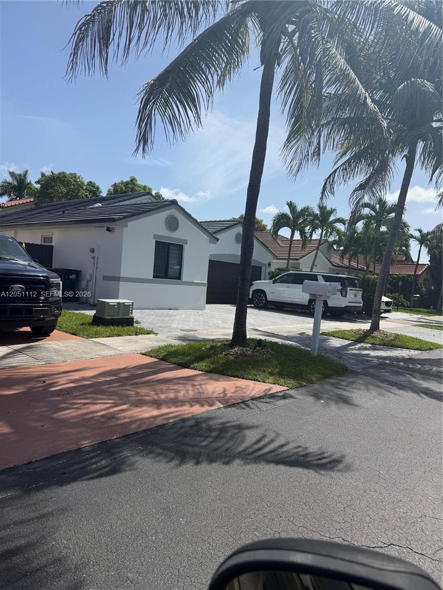 15921 SW 82 ST, Miami, FL 33193