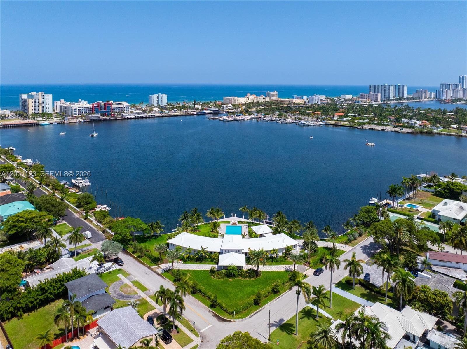 900 N Northlake Dr, Hollywood, FL 33019 — zdjęcie 2