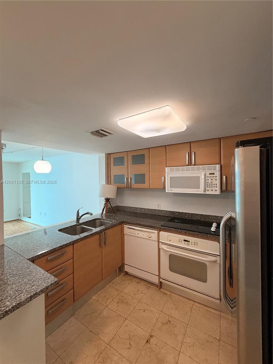 2101 Brickell Ave # 502, Miami, FL 33129