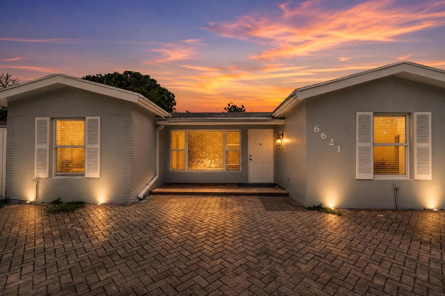 6621 Perry Street, Hollywood, FL 33024
