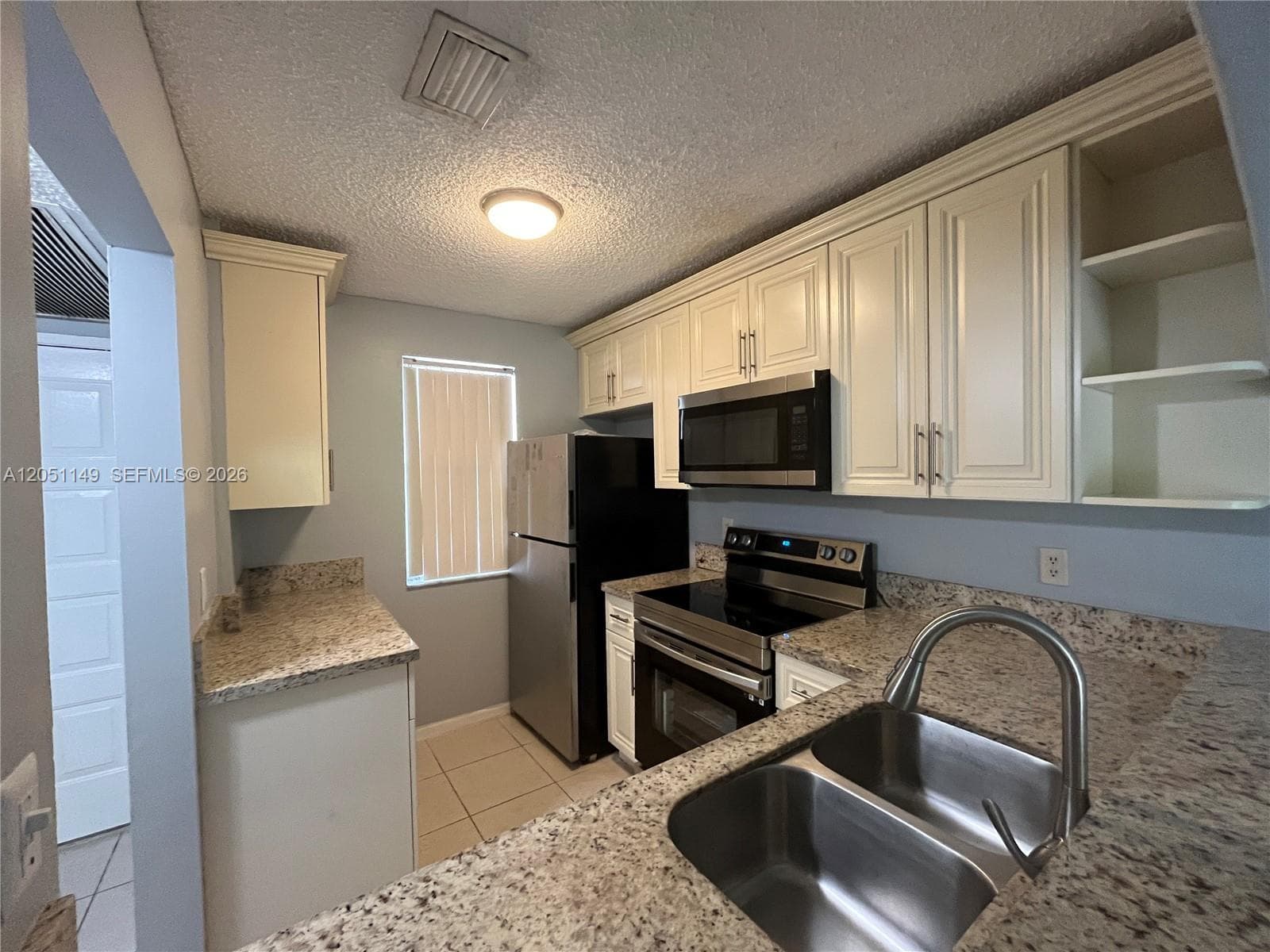 2740 FOREST HILLS BLVD # 202, Coral Springs, FL 33065 — zdjęcie 3