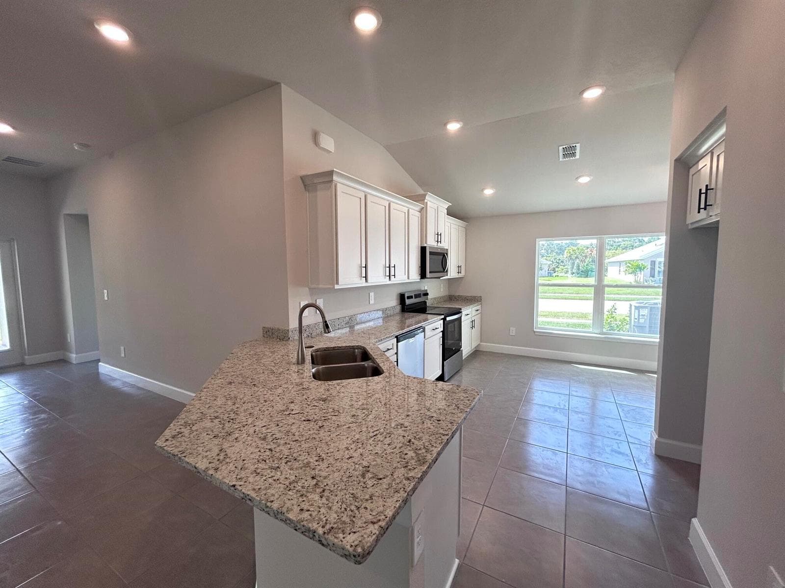 5747 Waterstone Boulevard, Fort Pierce, FL 34951 — zdjęcie 5