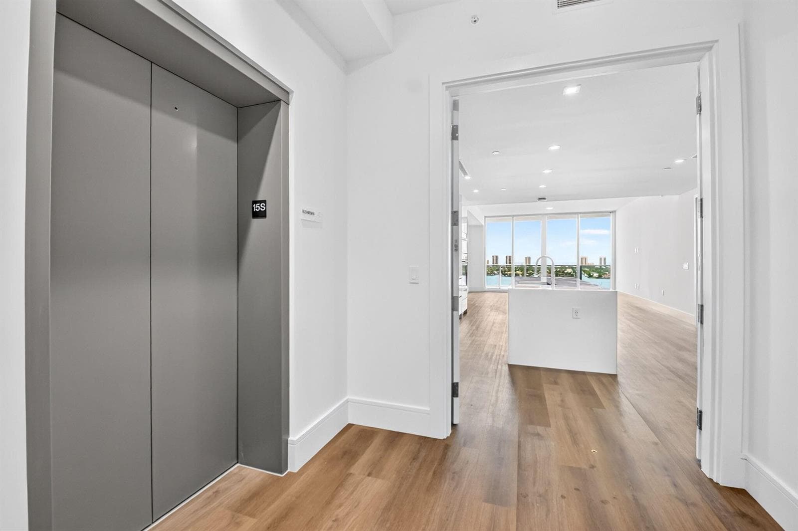 220 Lake Shore Drive # 1506, Lake Park, FL 33403