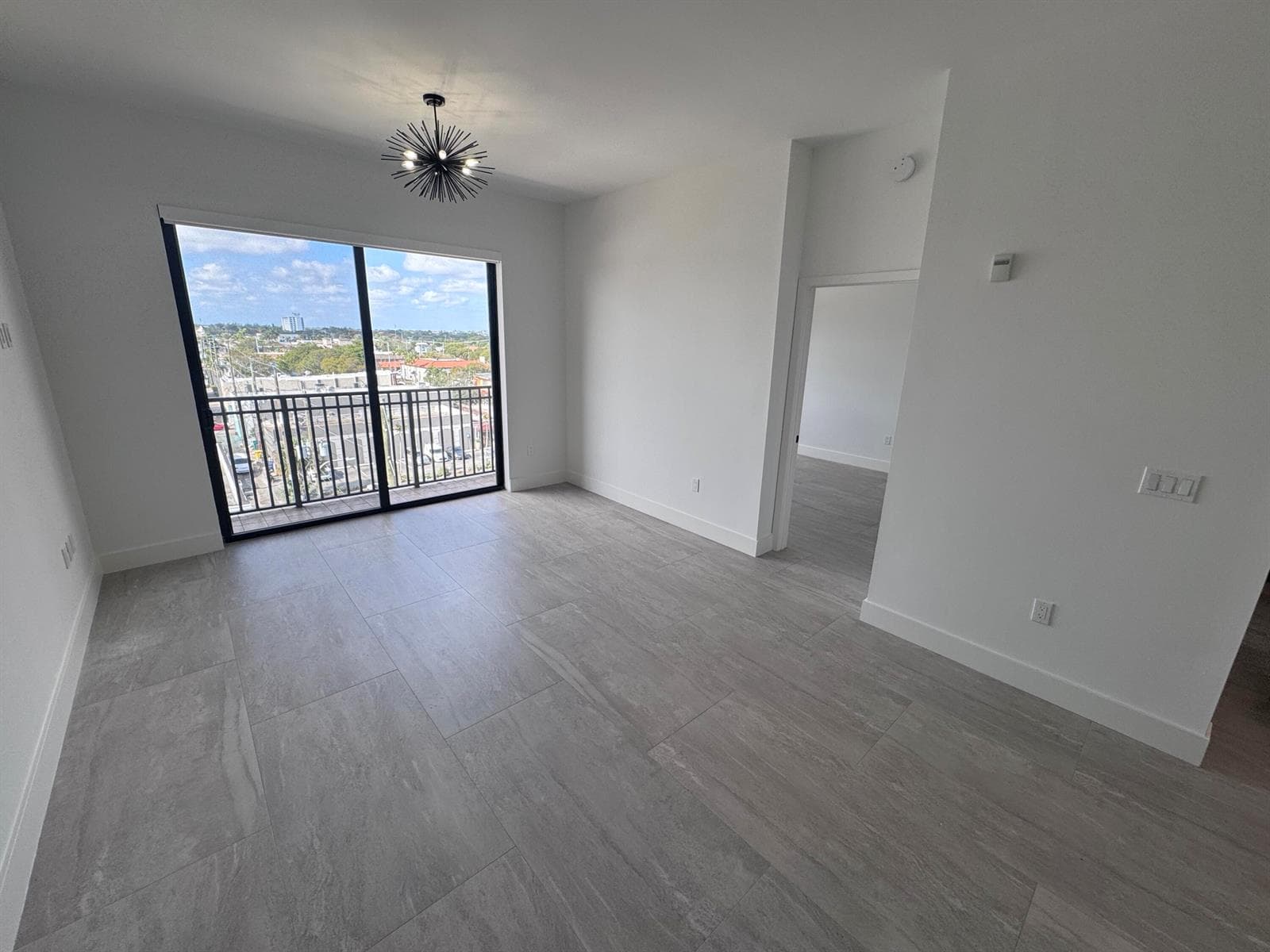 511 Lucerne Avenue # Ph 611, FL 33460
