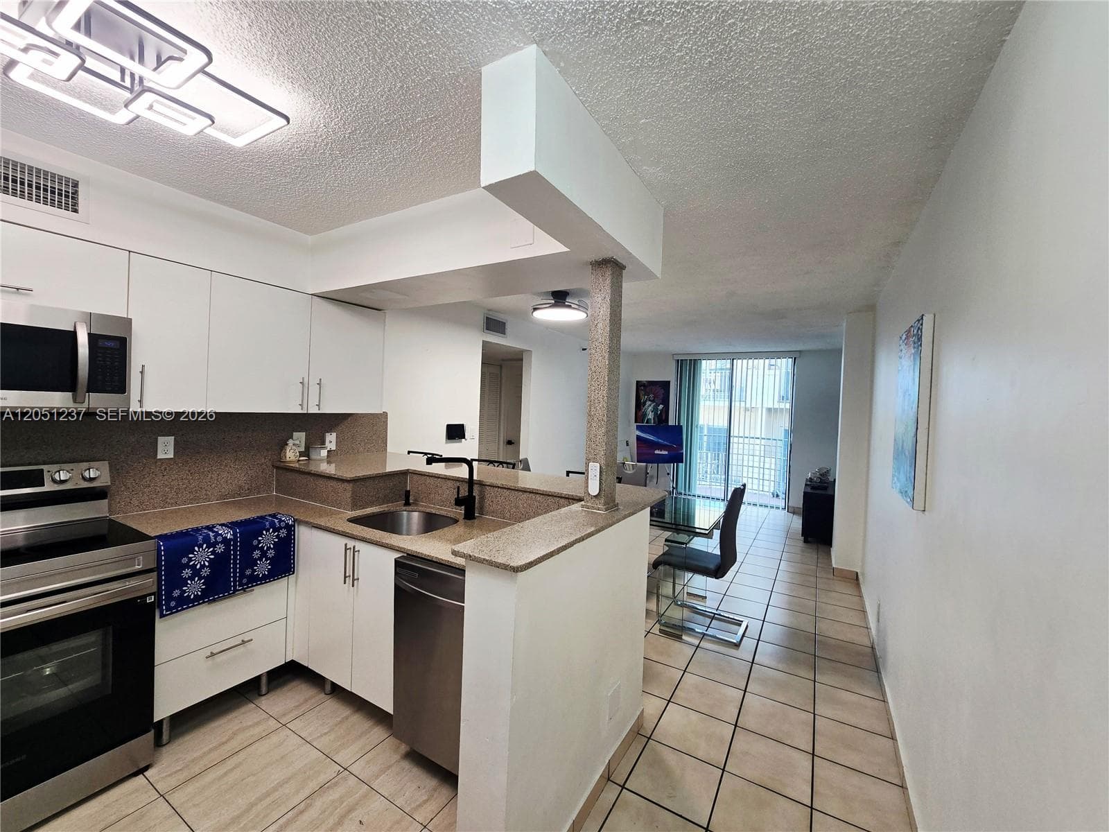 546 SW 1st ST # 607, Miami, FL 33130 — zdjęcie 2