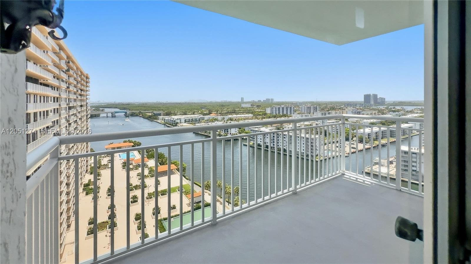 301 174th St # 1907, Sunny Isles Beach, FL 33160 — zdjęcie 5