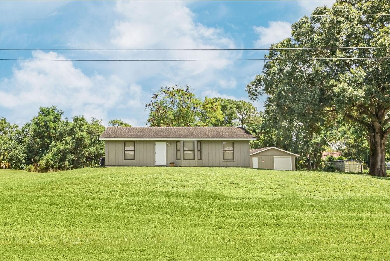 18565 47th Court N, Loxahatchee, FL 33470