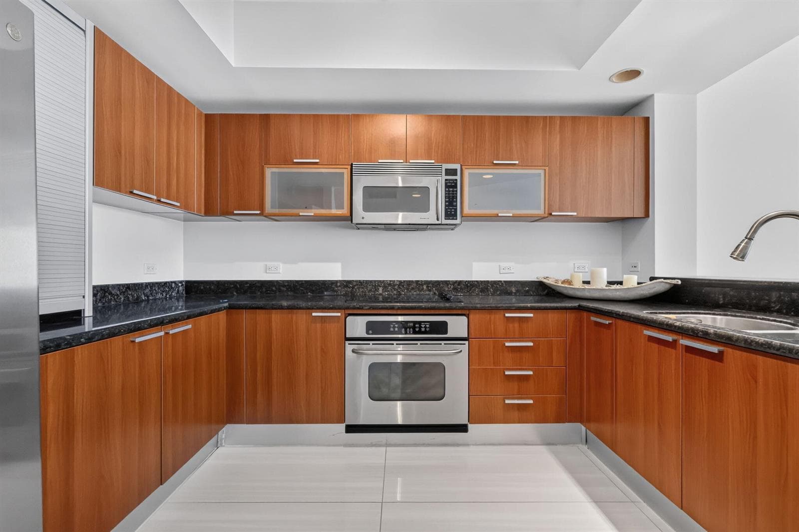 2650 Lake Shore Drive # 1005, Riviera Beach, FL 33404 — zdjęcie 2